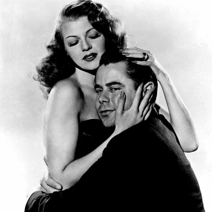 ke-nham-chan-trong-tinh-yeu