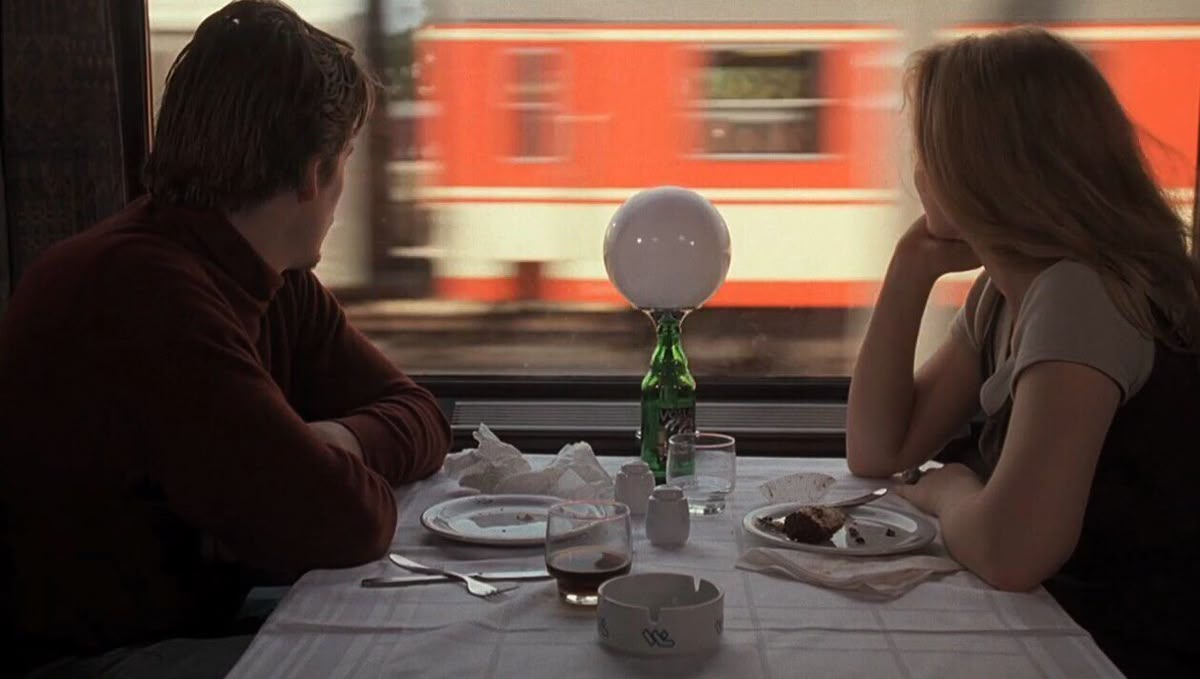 Tấm vé định mệnh - Chuyến tàu ngắn ngủi với người con gái tên Yen chuyen tau anh va em